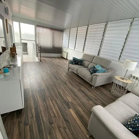 Belle Avec Piscine