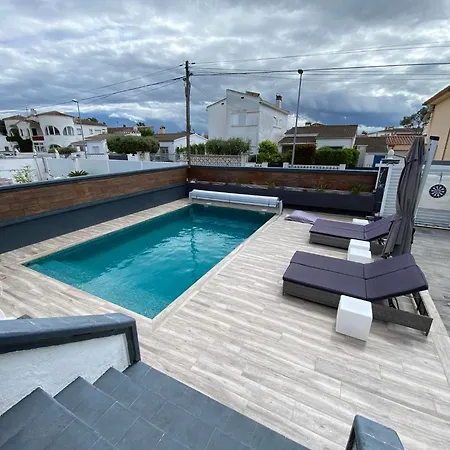 Belle Avec Piscine Villa *