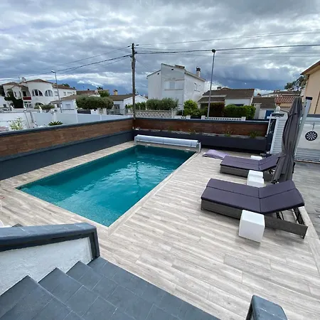 Belle Avec Piscine Villa *