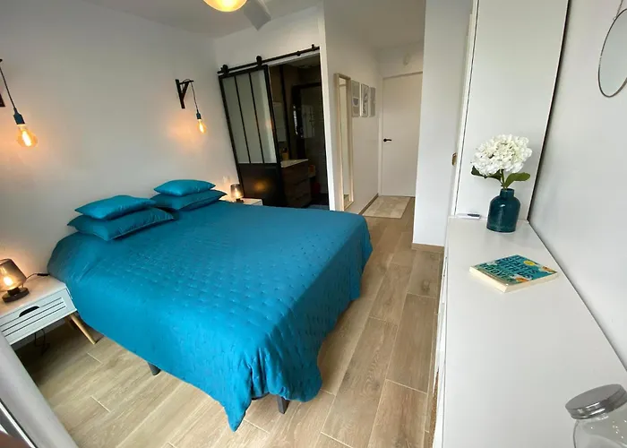 Belle Avec Piscine Villa *