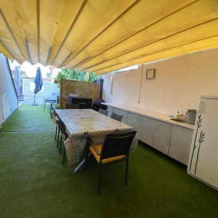 Belle Avec Piscine Villa